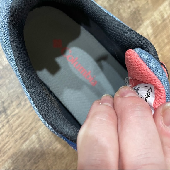 Columbia Pine Bluffs Waterproof Sneakers - Picture 8 of 8